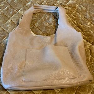 Beige soft leather shoulder purse
